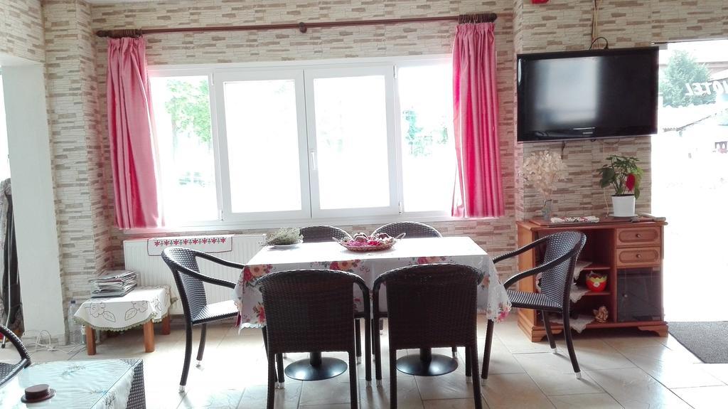 Familia Hotel Loutra Volvis Экстерьер фото